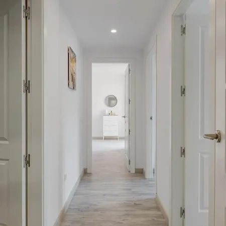 Charming 3br 3 Min. Away From The *