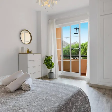 Charming 3br 3 Min. Away From The Lejlighed Marbella
