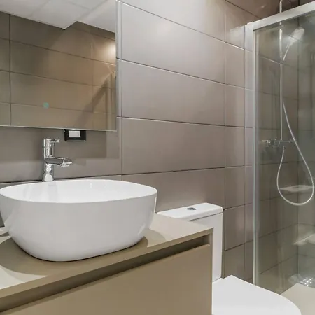 Charming 3br 3 Min. Away From The