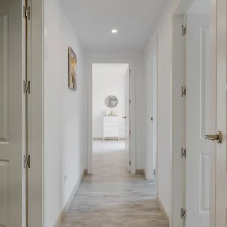 Charming 3br 3 Min. Away From The * Marbella