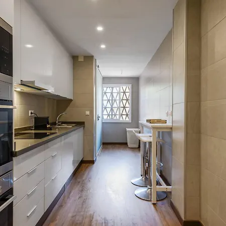 Charming 3br 3 Min. Away From The *