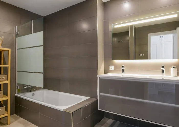 Charming 3br 3 Min. Away From The Apartament