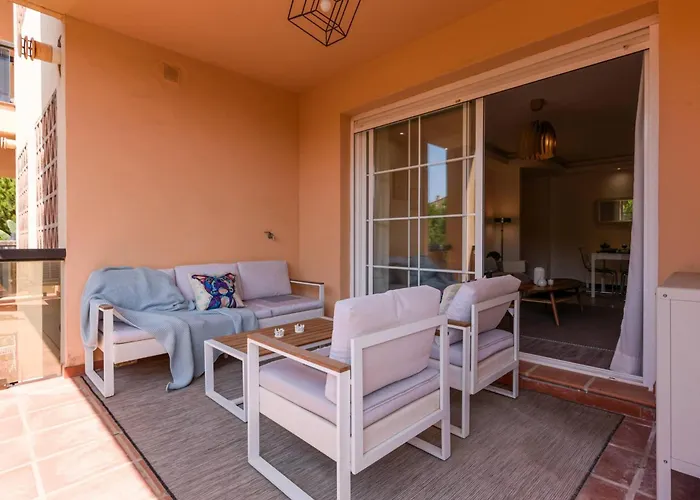 Charming 3br 3 Min. Away From The * Marbella