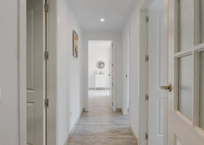 Charming 3br 3 Min. Away From The * Marbella