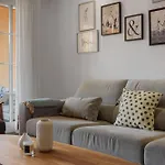 Charming 3br 3 Min. Away From The Μαρμπέλλα